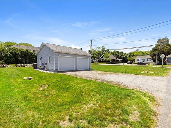 4th image of 3055 E Main Rd