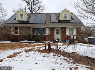 132 Oakdale Rd, Cherry Hill, NJ 08034