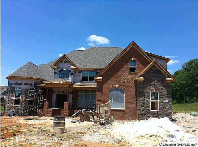 1st image of 9 Hadley Hill Ln