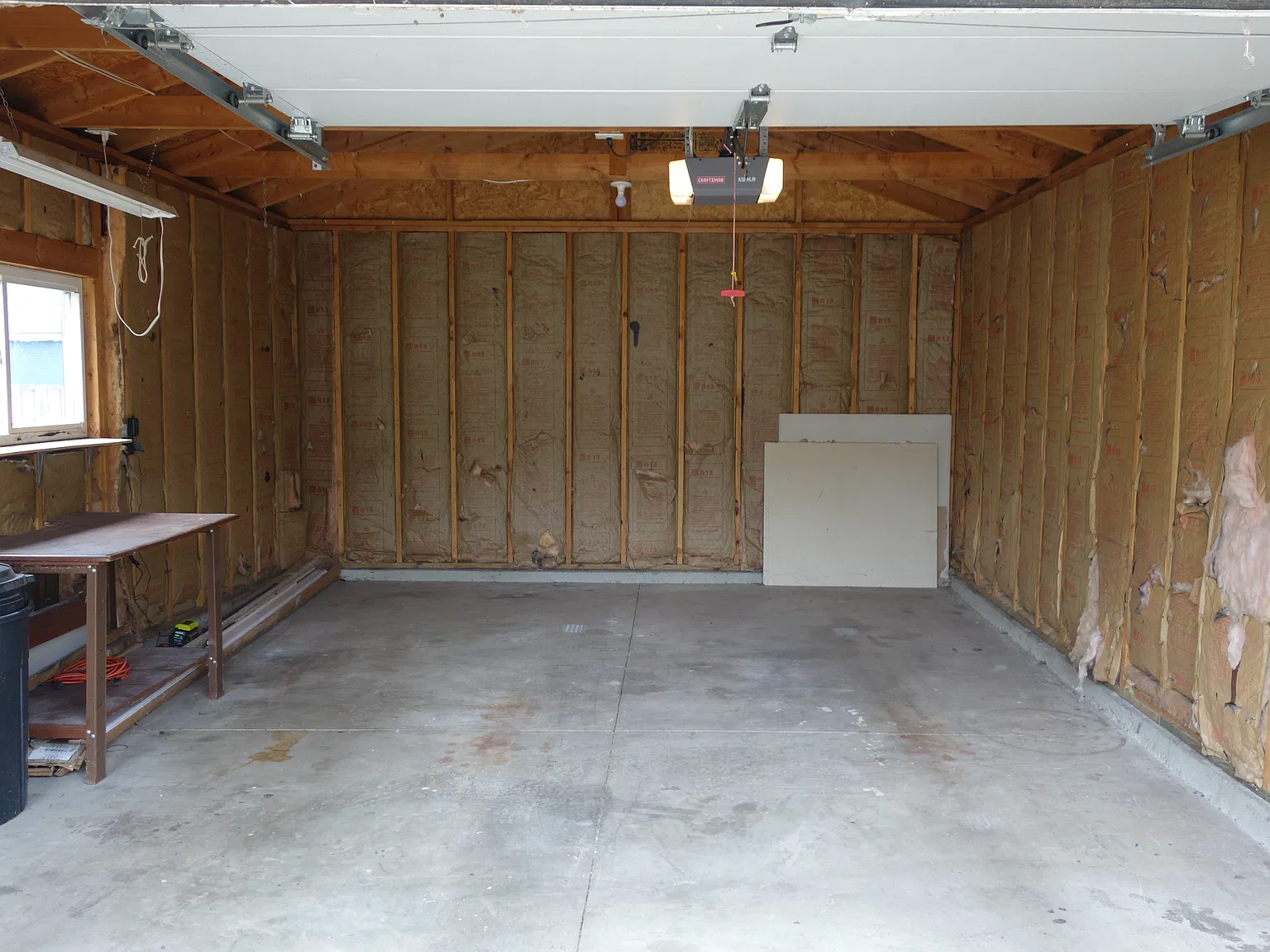 3 bed, 1009 sqft, $2,000 — Photo 3