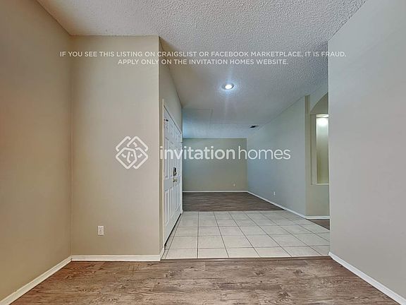 5th image of 4507 Oak River Cir