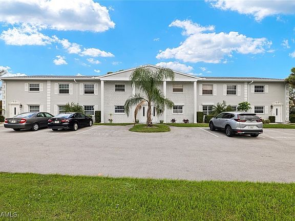 2nd image of 7050 Nantucket Cir #5