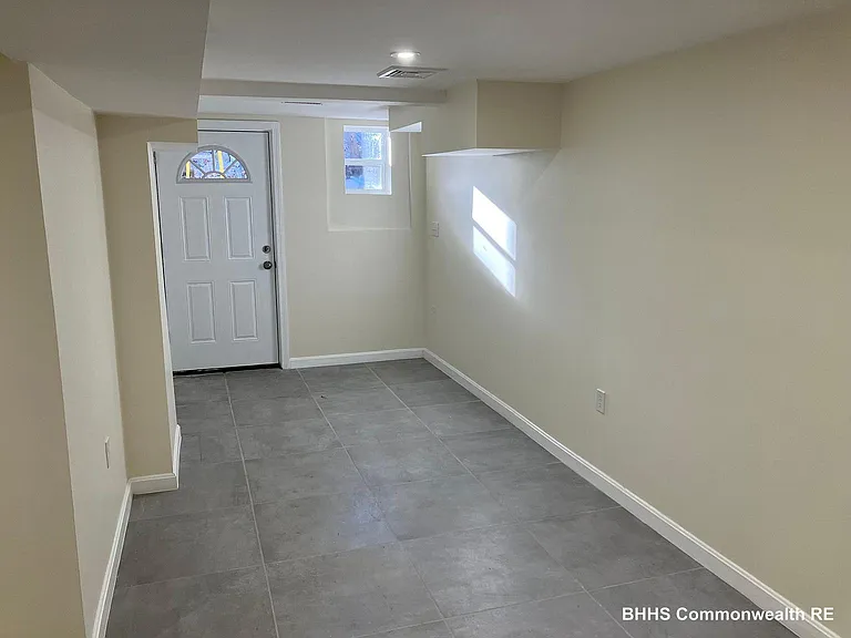 83 Moreland St — Photo 11