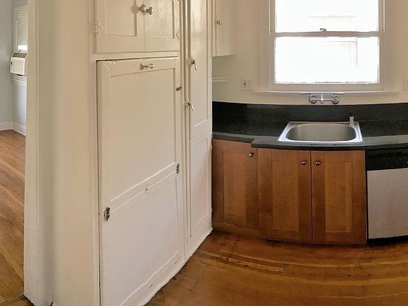 4th image of 745 E Orange Grove Blvd #6