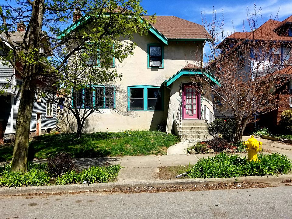 1st image of 727 Lockwood St NE