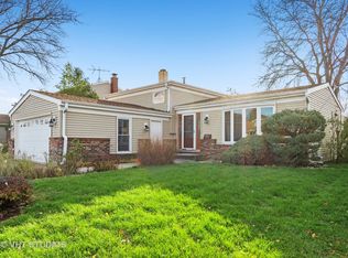 836 Napa St, Carol Stream, IL 60188