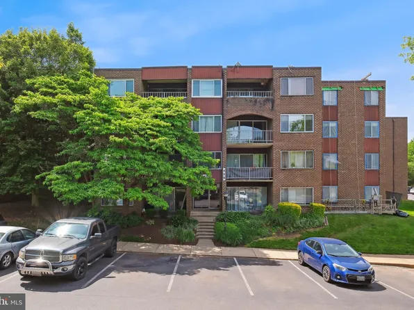 458 Girard St APT 104, Gaithersburg, MD 20877