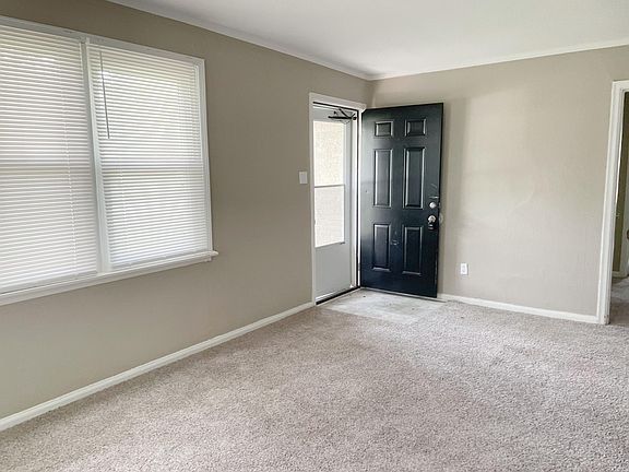 4th image of 847 Estridge Dr