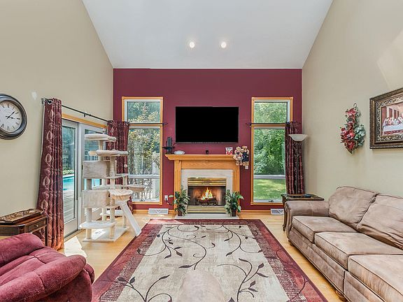 2nd image of 189 Briars Farm Ln