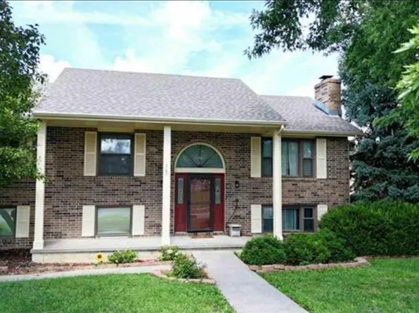 307 Arapahoe Ct, Junction City, KS 66441