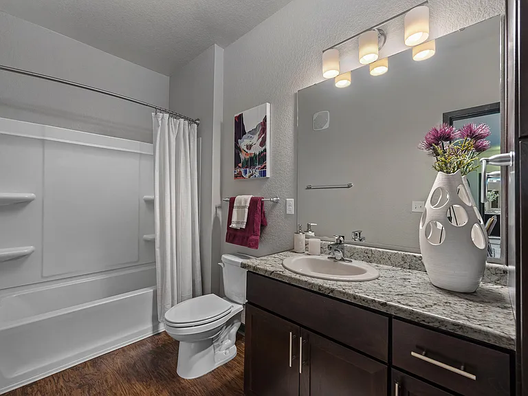 Ridge at Castle Rock Apartments — Photo 16