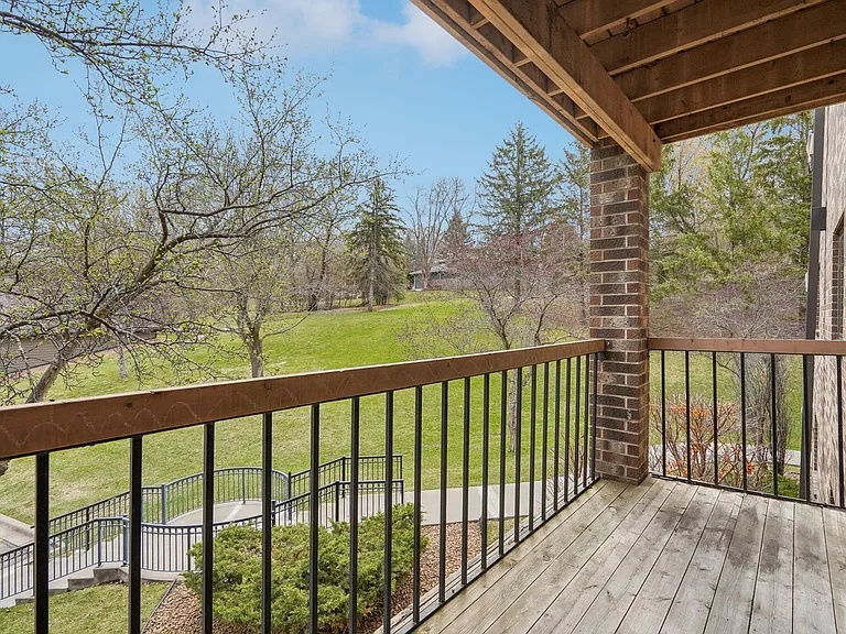 Park Place Apartments in Burnsville — Photo 28