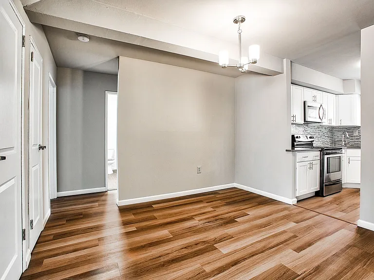 Village Green Apartments — Photo 30