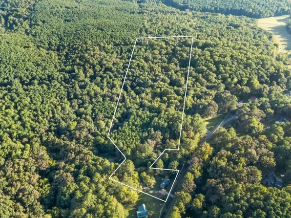 697 Donahoo Rd SE, Silver Creek, GA 30173