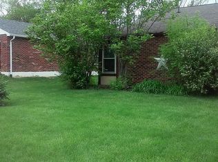 922 Sarbrook Dr, Cincinnati, OH 45231