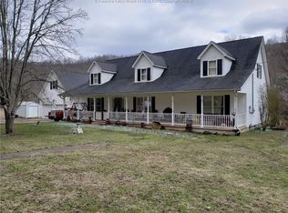 621 Seaman Frk, Reedy, WV 25270