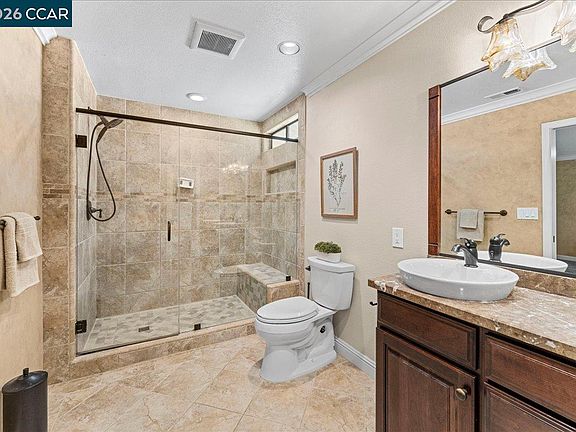 5th image of 123 Michele Ct