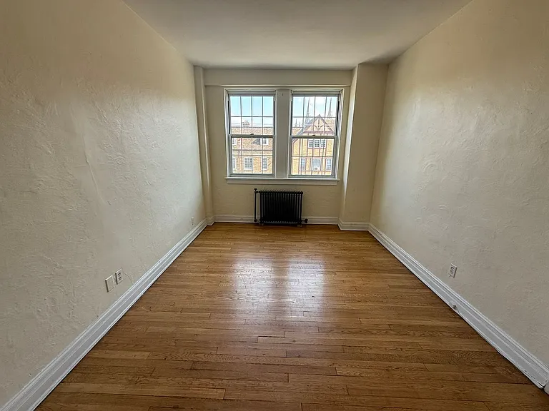 New King Edward Apartments — Photo 329