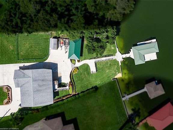 5th image of 424 Lake June Dr