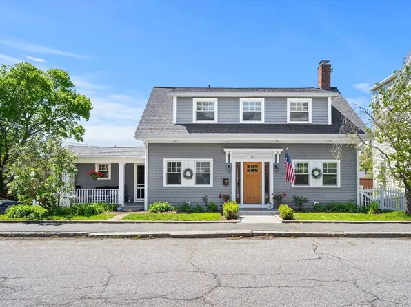 55 Gregory St, Marblehead, MA 01945