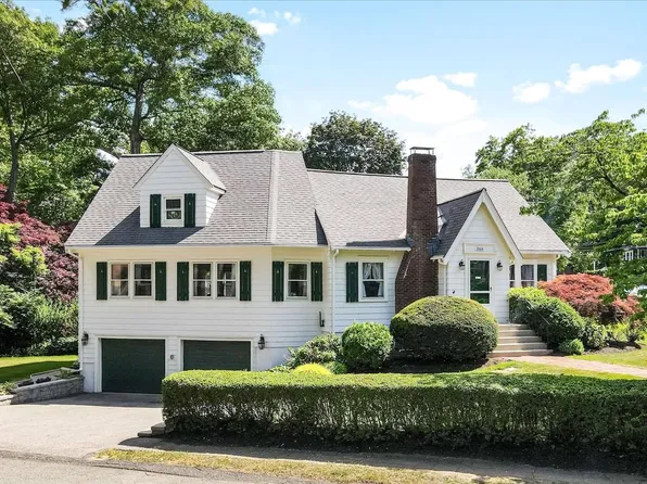 366 Warren St, Needham, MA 02492