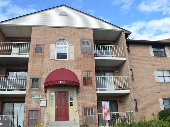 731 Governor House Cir #74, Wilmington, DE 19809