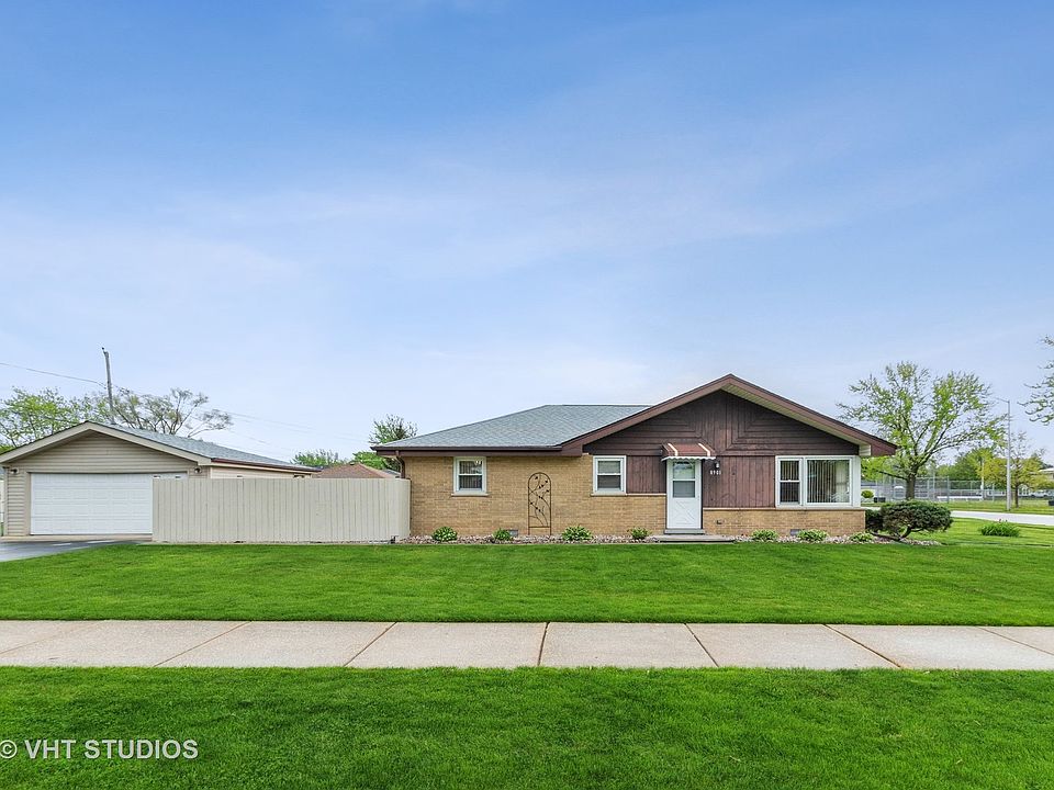 1st image of 8901 Melvina Ave
