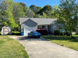 135 Hazelwood Dr, Rockwell, NC 28138