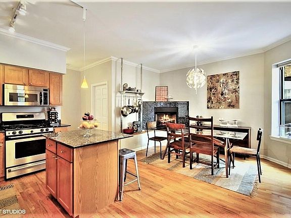 4th image of 1025 W Balmoral Ave #1