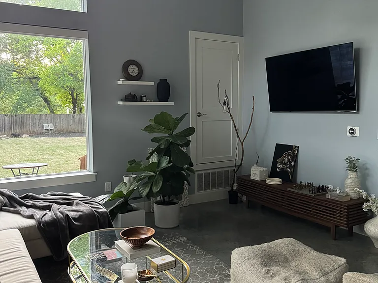 1142 Eleanor St #2 — Photo 8