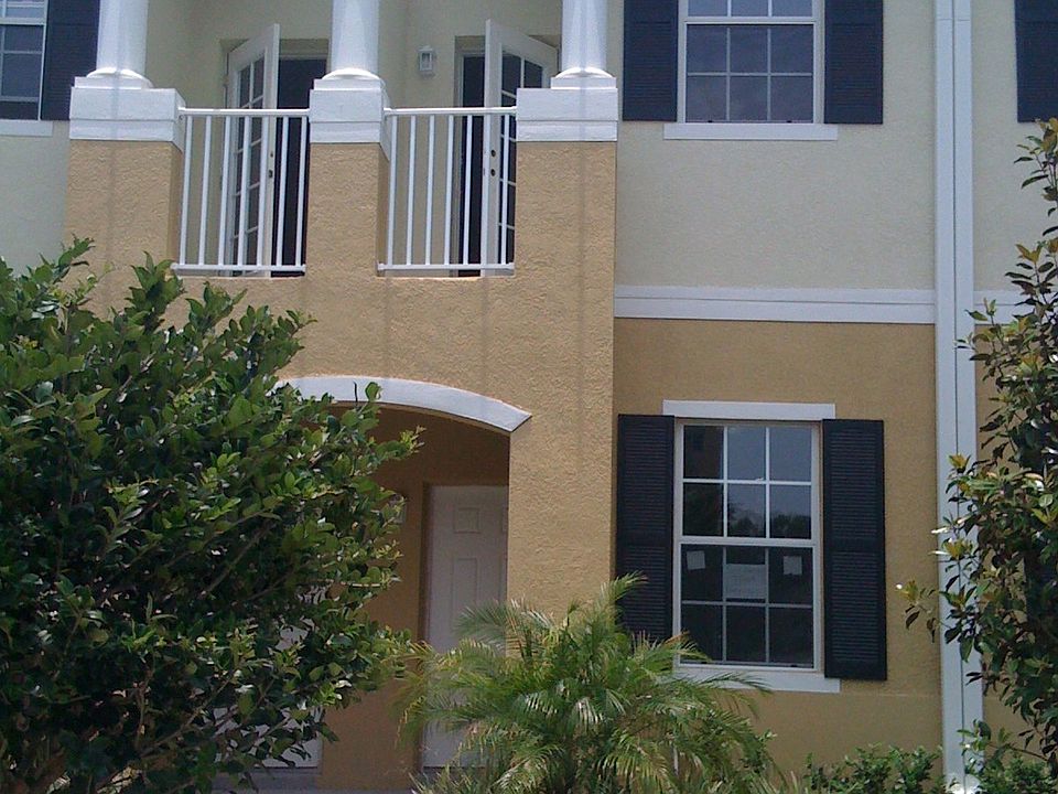 1st image of 7549 Tamarind Ave