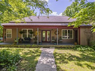 317 E Huntsville Rd, Fayetteville, AR 72701
