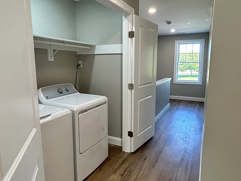 Brand New Luxury Townhomes | 3 BR | 2.5 BA | Garage | Private Patio | Near Exit 7 & Freetown Line — Photo 51
