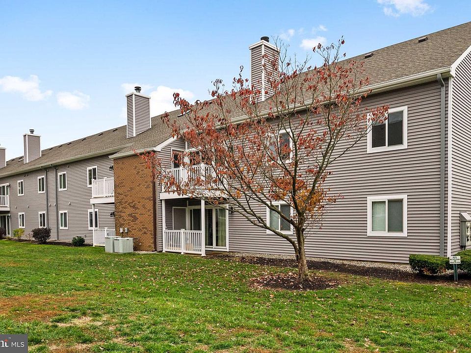 1st image of 8204 Tamarron Dr