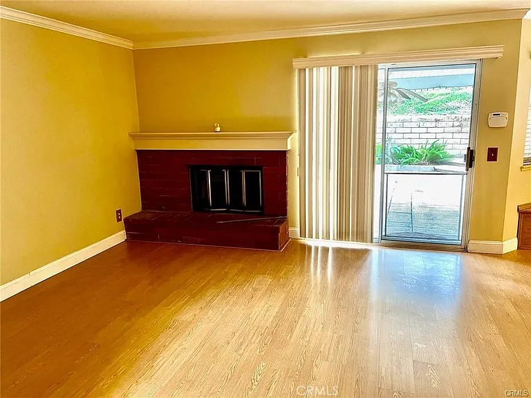 26055 Bancroft St — Photo 7