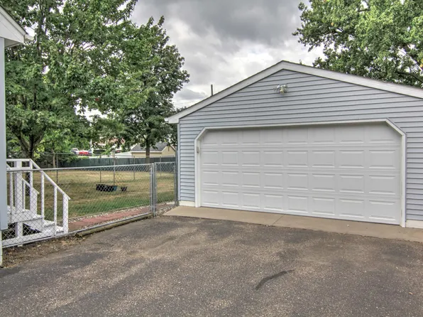 5619 Vera Cruz Ave N, Crystal, MN 55429