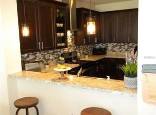 1819 Via Chianti St, Plant City, FL 33566