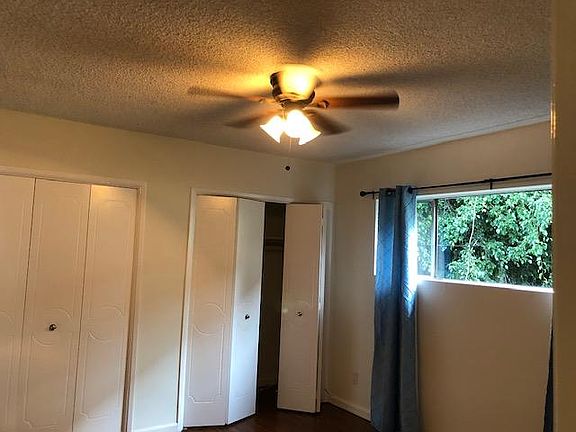 3rd image of 1607 Greenfield Ave #8