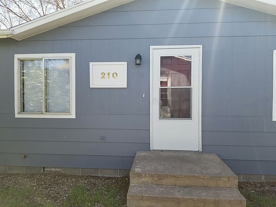 1st image of 210 W Philip Ave
