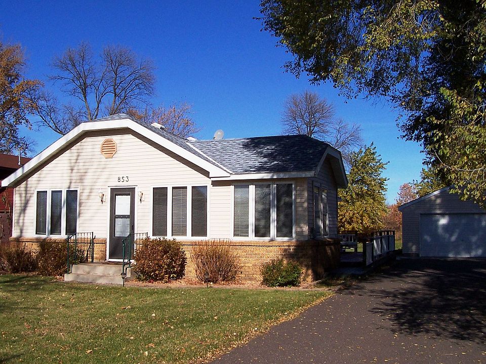 853 Berwood Ave