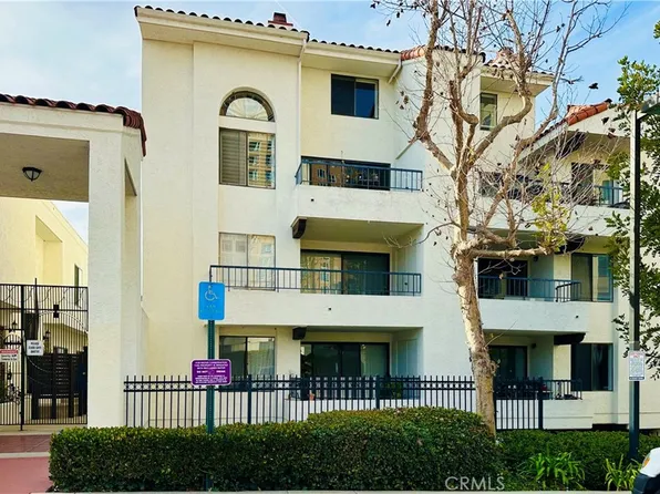 3525 Lebon Dr Unit 204, San Diego, CA 92122