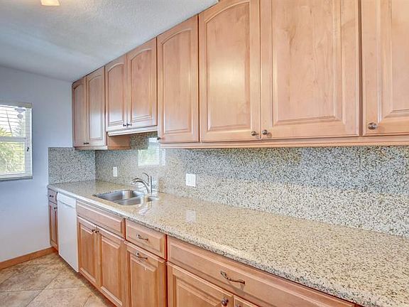 2nd image of 689 NE 6th Ct APT 309