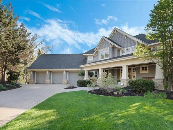 6470 Tanagers Point, Excelsior, MN 55331