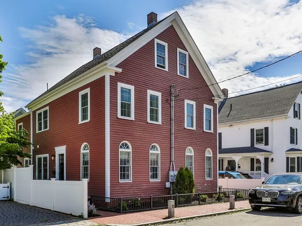 7 Hancock St #1, Newburyport, MA 01950