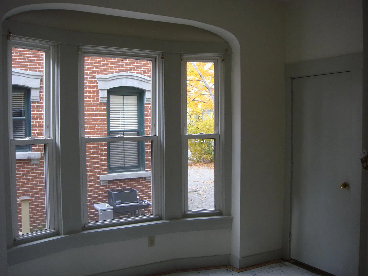2 bed, $1,900 — Photo 3