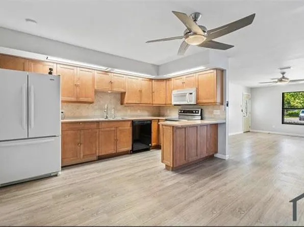 1367 Riverside Cir #1, Wellington, FL 33414