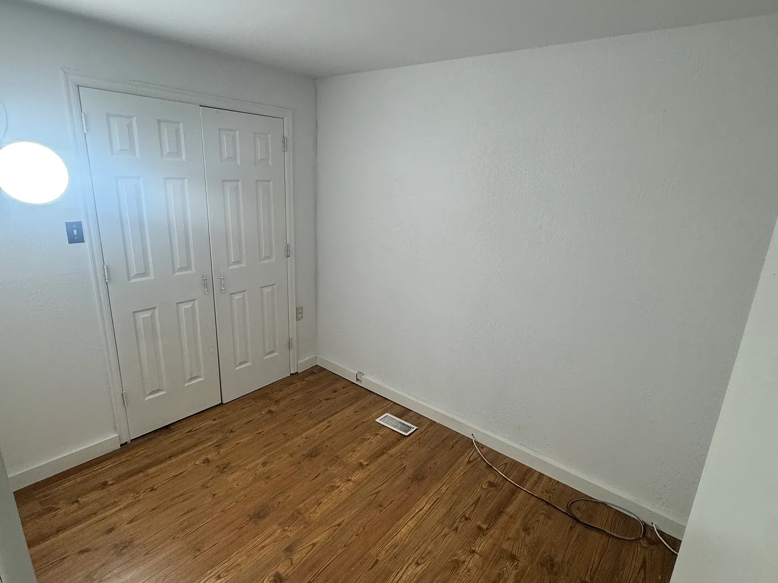 2 bed, 1002 sqft, $1,400 — Photo 3