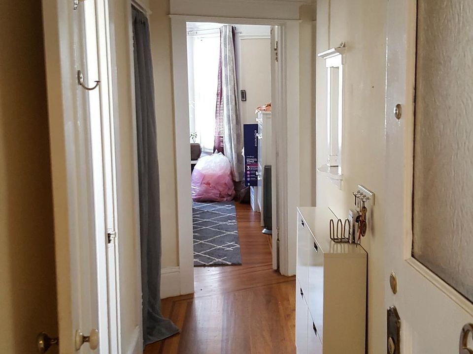 1st image of 1025 Hyde St APT 6