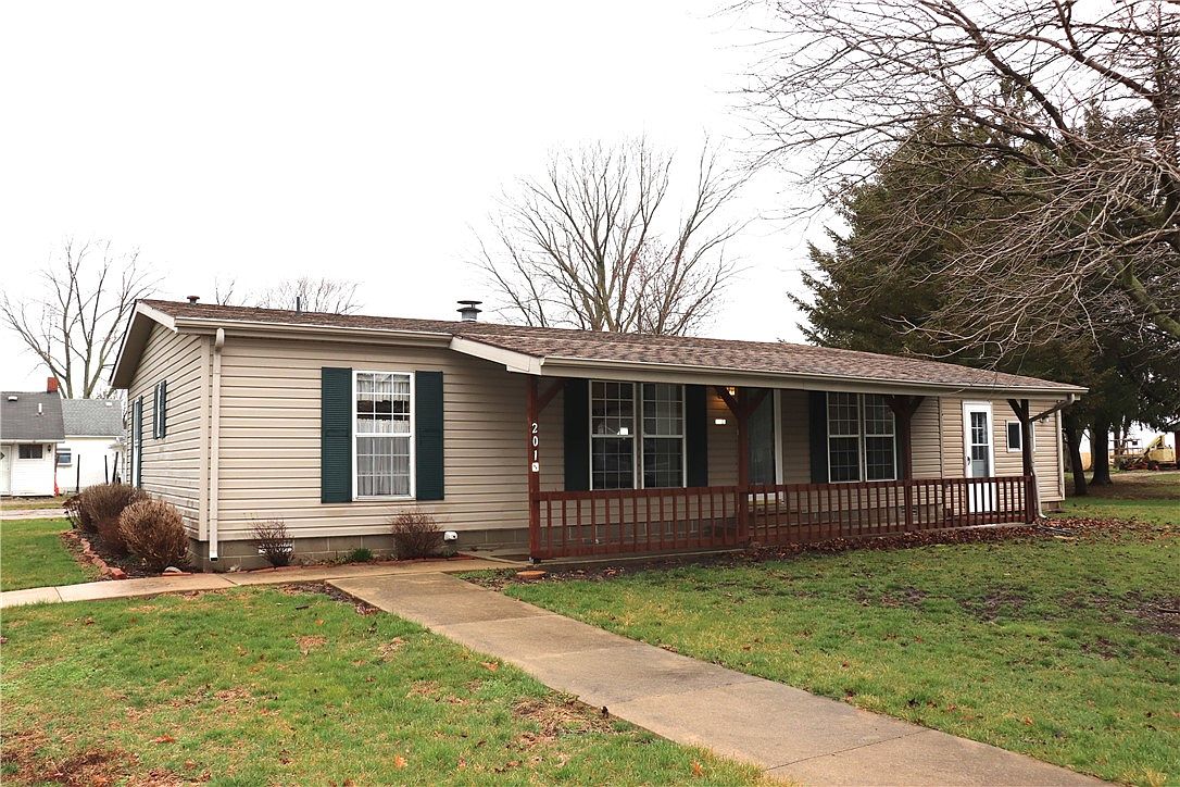 201 N Oakwood St, Oakwood, IL 61858 Zillow