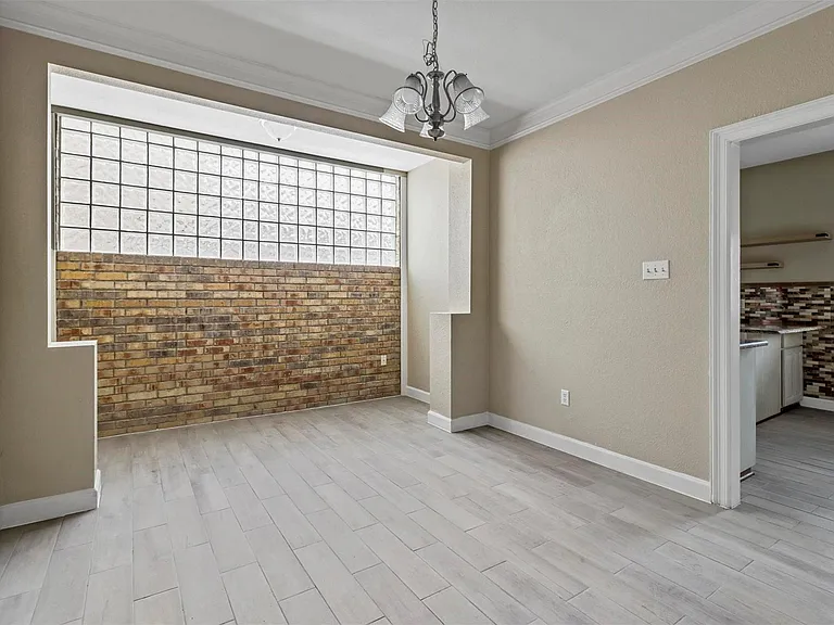 1110 Carrington Ct — Photo 13